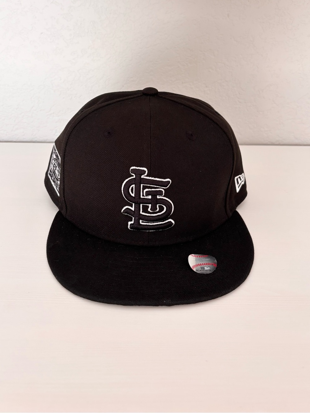 NEW ERA 59Fifty Black STL Cardinals 2006 World Series Fitted 7 7/8 Flat Bill